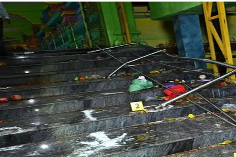 3000 श्रद्धालु, संभालने वाला कोई नहीं, भगदड़ में 9 मौतें: चश्मदीद बोले- मंदिर में दम घुटा, लोग गिरे तो भीड़ कुचलकर निकलती रही